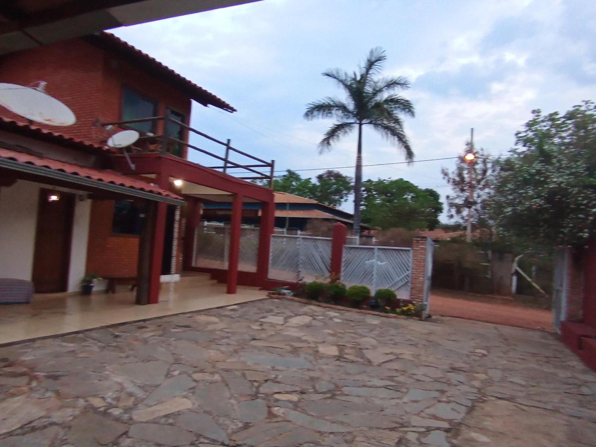 Pousada Central Santana Do Riacho Exteriör bild